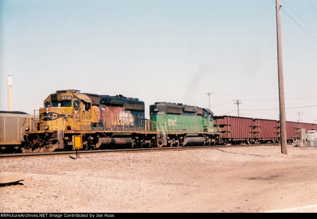 BNSF 6748 East